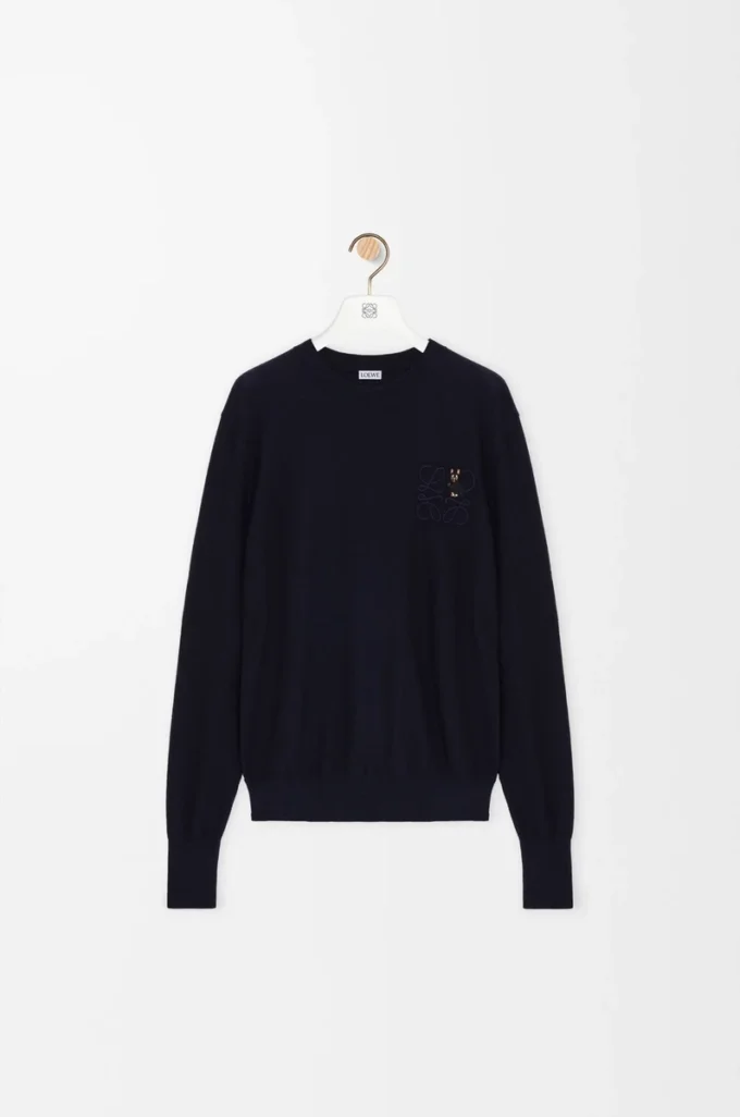Pull en laine bleu marine foncé