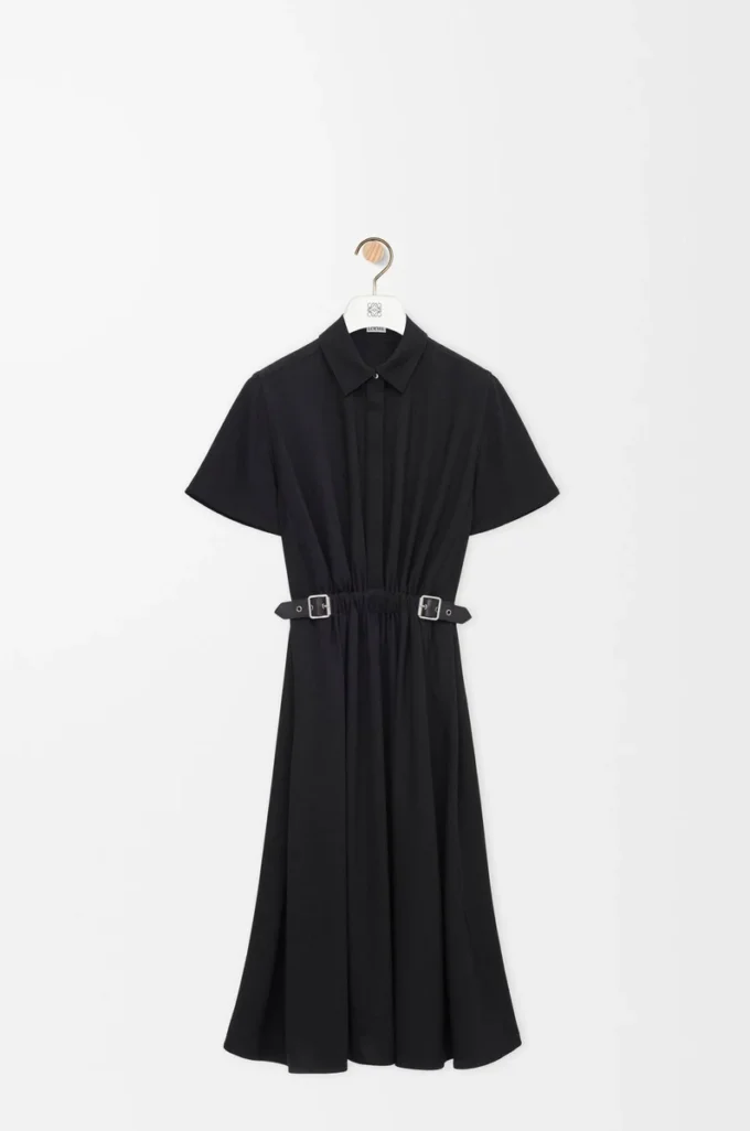 Robe ceinturée en viscose stretch noire