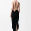 Robe drapée en soie noire