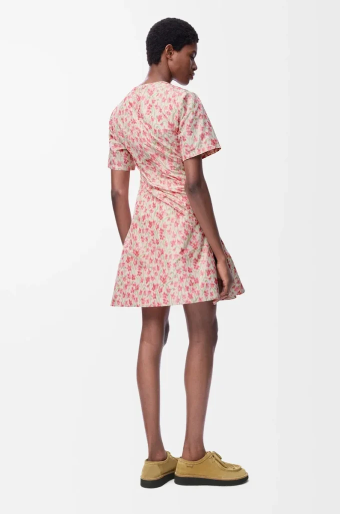 Robe torsadée en taffetas de soie mélangée Blanc/Rose Robe torsadée en taffetas de soie mélangée Blanc/Rose