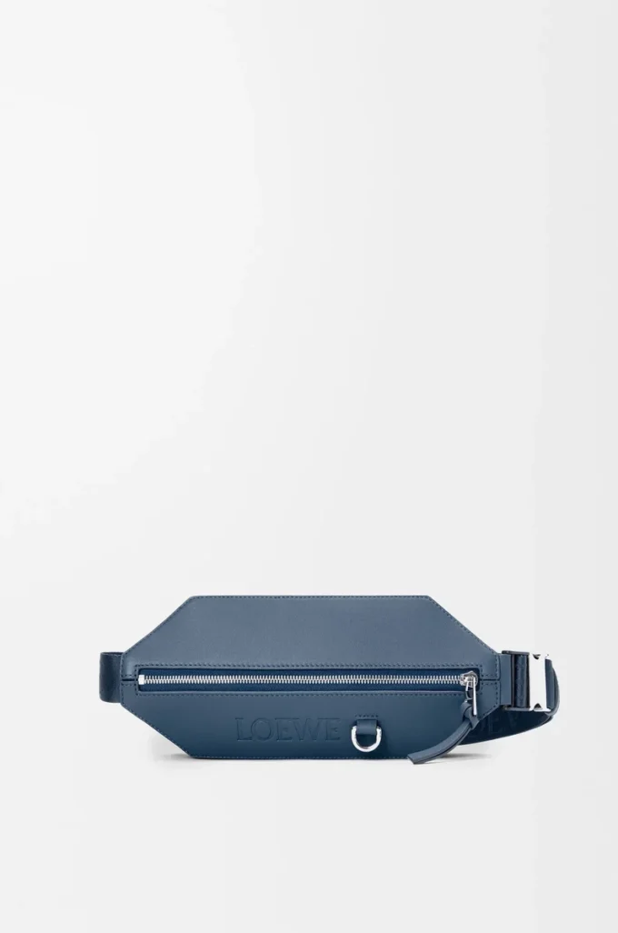 Sac à bandoulière convertible en cuir de veau classique teint indigo