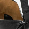 Sac à bandoulière Cubi en cuir de veau grainé souple Noir
