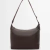 Sac à bandoulière Cubi en cuir de veau grainé souple Oxblood