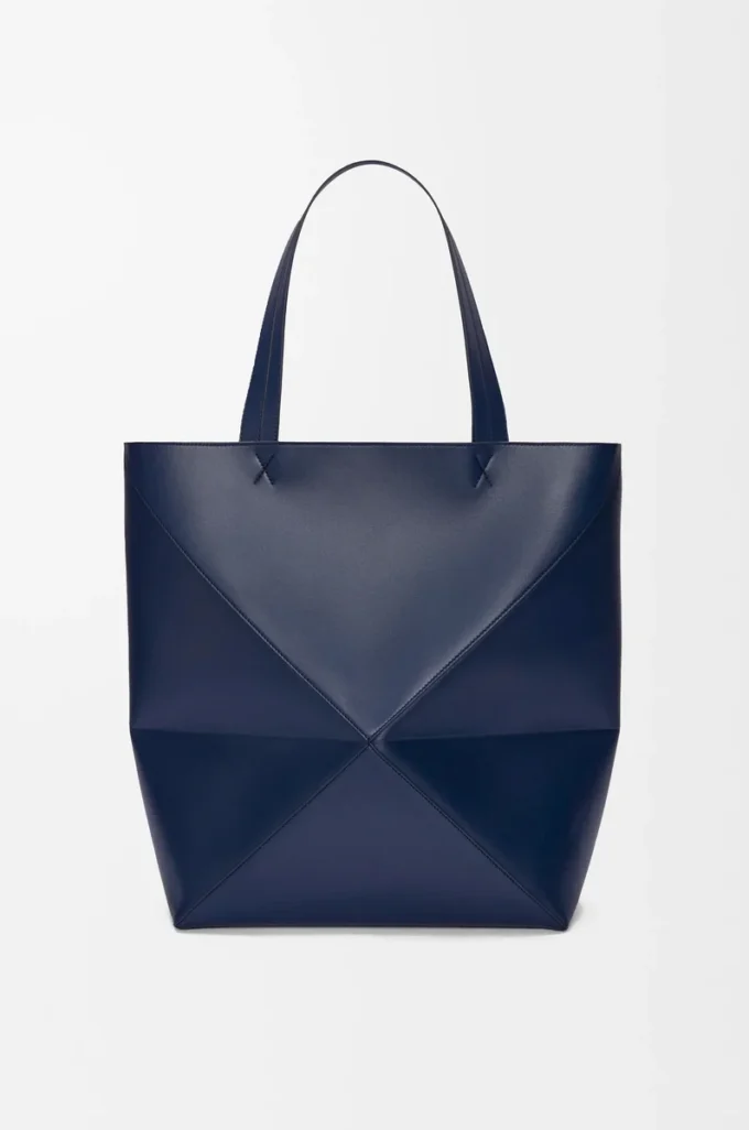 Sac cabas XL Puzzle Fold en cuir de veau brillant bleu abysse