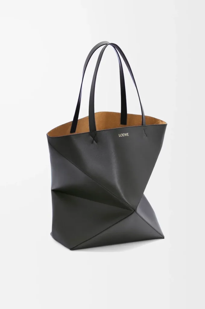 Sac cabas XL Puzzle Fold en cuir de veau brillant noir
