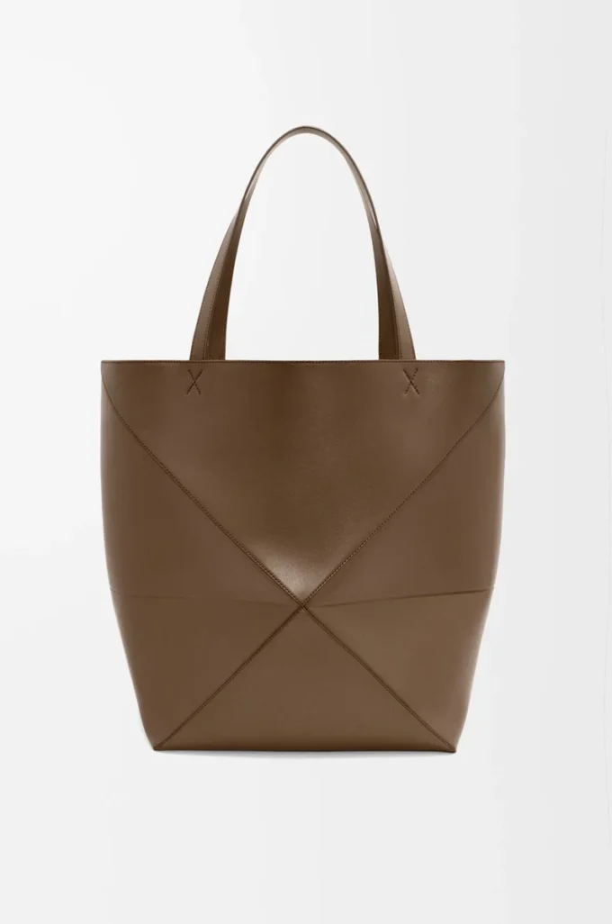 Sac cabas XL Puzzle Fold en cuir de veau brillant Umber
