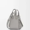 Sac compact Hammock en cuir de veau grainé souple gris perle
