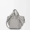 Sac compact Hammock en cuir de veau grainé souple gris perle