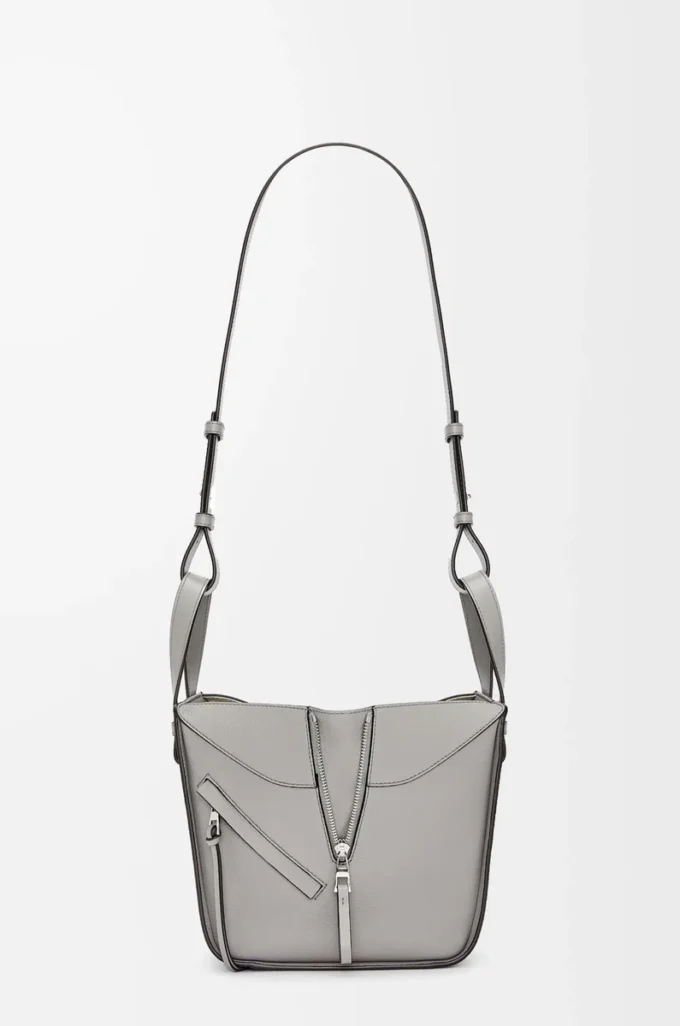 Sac compact Hammock en cuir de veau grainé souple gris perle