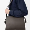 Sac Flamenco en cuir de veau souple brillant Gris foncé
