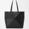 Sac fourre-tout Puzzle Fold moyen horizontal en cuir de veau grainé souple Noir