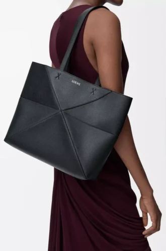 Sac fourre-tout Puzzle Fold moyen horizontal en cuir de veau grainé souple Noir
