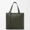 Sac fourre-tout zippé Loop en cuir de veau grainé souple Dark Khaki Sac fourre-tout zippé Loop en cuir de veau grainé souple Dark Khaki