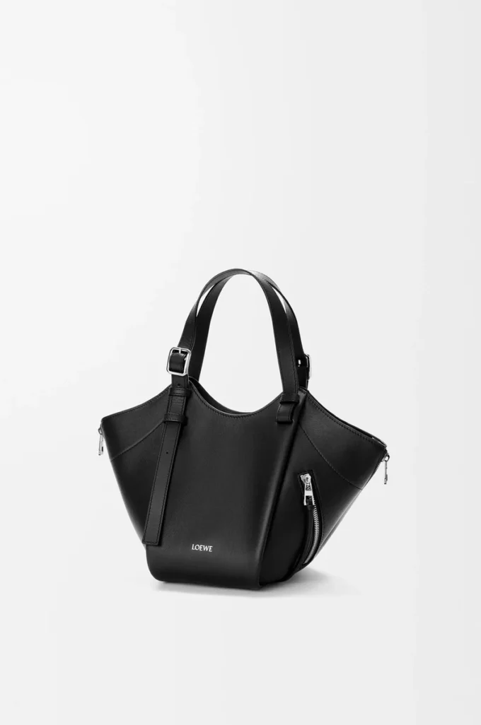 Sac Hammock Flip en cuir de veau classique noir Sac Hammock Flip en cuir de veau classique noir