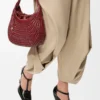 Sac hobo Diamond en cuir de veau Cherry