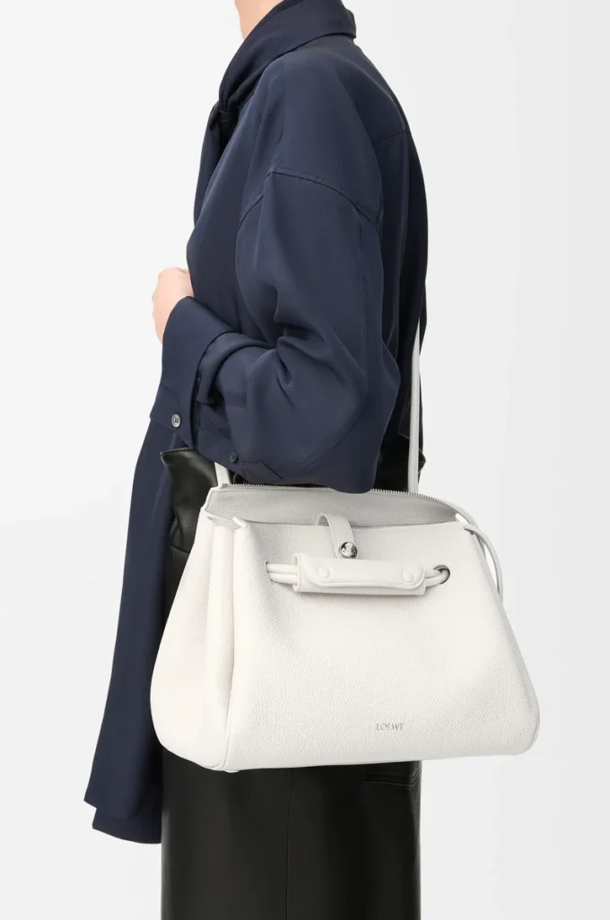 Sac Madrid moyen en cuir de veau grainé souple blanc cassé