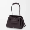Sac Madrid moyen en cuir de veau grainé souple Dark Ebony Sac Madrid moyen en cuir de veau grainé souple Dark Ebony