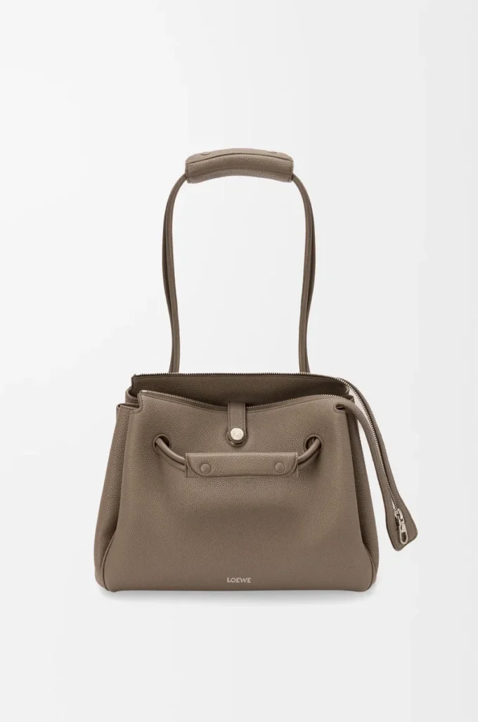 Sac Madrid moyen en cuir de veau grainé souple Taupe