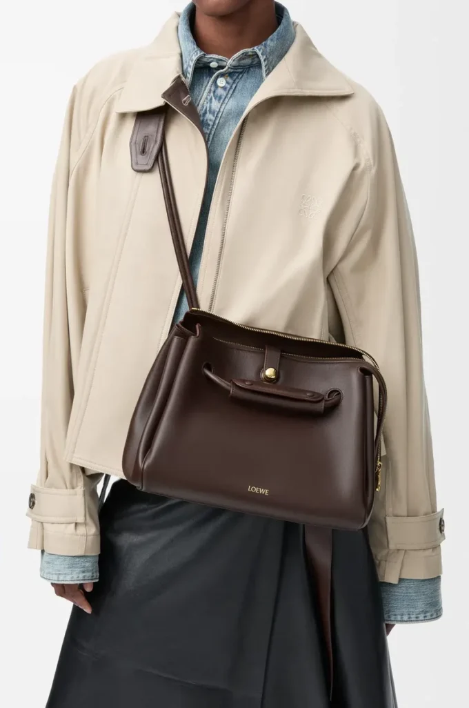 Sac Madrid moyen en cuir de veau souple marron foncé