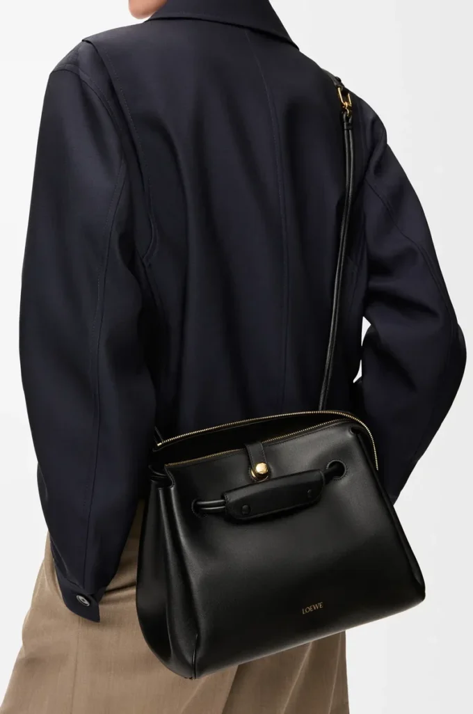 Sac Madrid moyen en cuir de veau souple noir