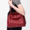 Sac Madrid moyen en cuir de veau souple rouge brûlé