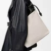 Sac à main Flamenco en cuir d&rsquo;agneau nappa moelleux Light Ghost/Black