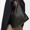 Sac à main Flamenco en cuir d’agneau nappa souple Noir/Marron foncé Sac à main Flamenco en cuir d’agneau nappa souple Noir/Marron foncé