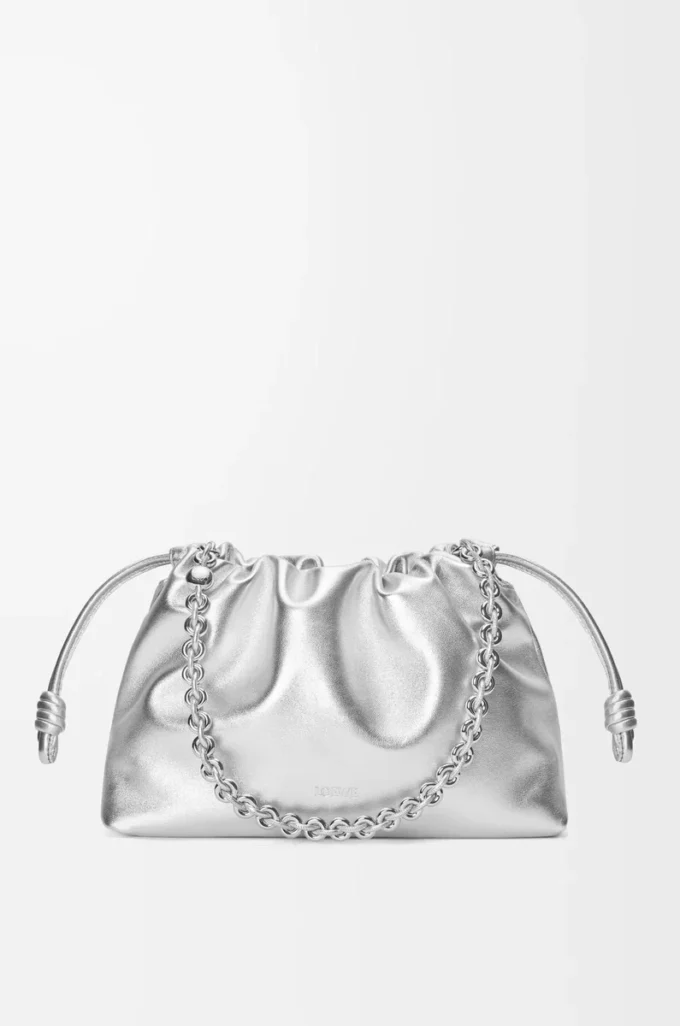 Sac à main Flamenco moyen en cuir d&rsquo;agneau laminé Argent