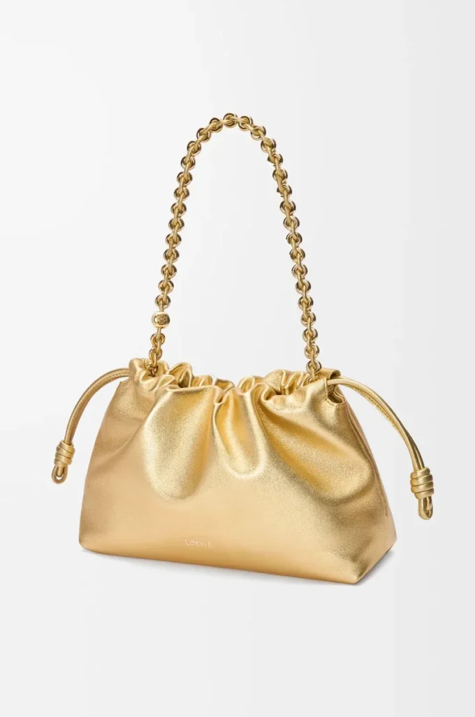 Sac à main Flamenco moyen en cuir d&rsquo;agneau laminé doré