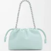 Sac à main Flamenco moyen en cuir d’agneau nappa souple, couleur Frozen Sac à main Flamenco moyen en cuir d’agneau nappa souple, couleur Frozen
