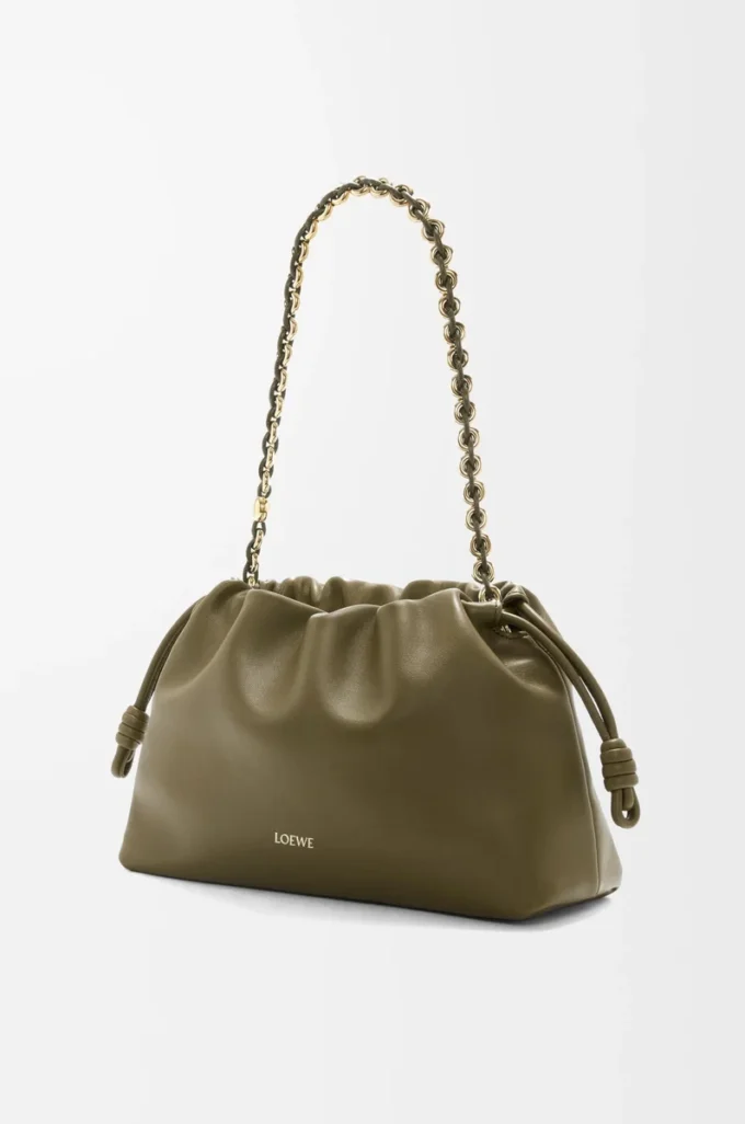 Sac à main Flamenco moyen en cuir d’agneau nappa souple Kaki foncé Sac à main Flamenco moyen en cuir d’agneau nappa souple Kaki foncé
