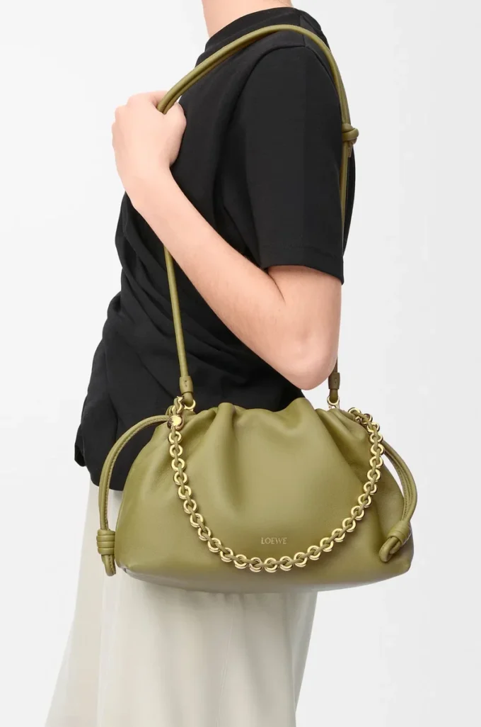 Sac à main Flamenco moyen en cuir d&rsquo;agneau nappa souple vert mousse clair