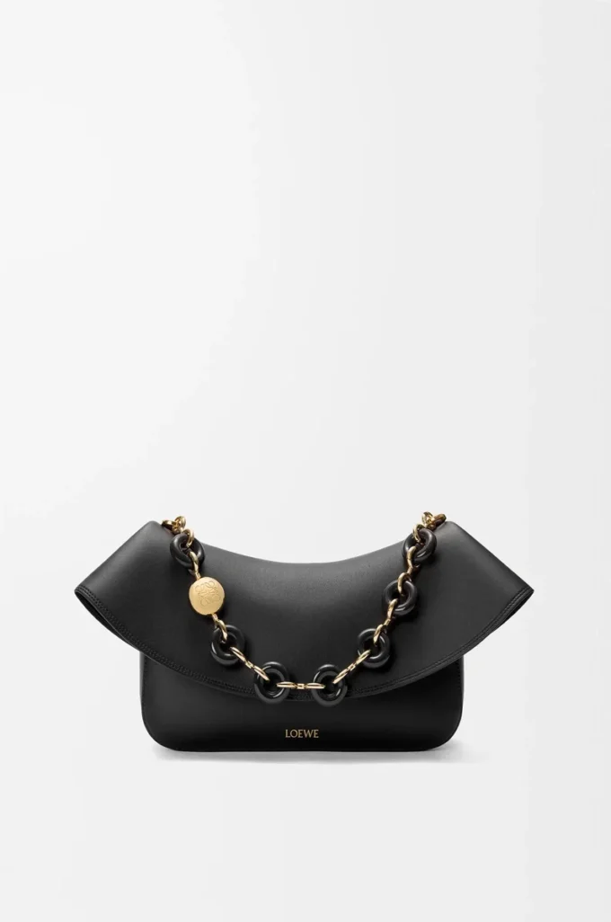 Sac Ola moyen en cuir de veau lisse noir
