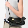 Sac Ola moyen en cuir de veau lisse noir