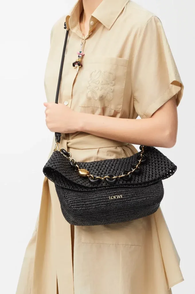 Sac Ola moyen en raphia et cuir de veau noir