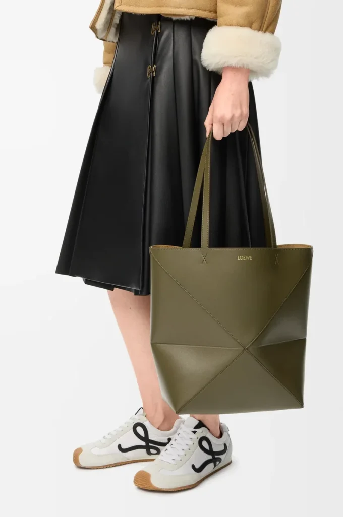 Sac Puzzle Fold moyen en cuir de veau brillant Dark Khaki