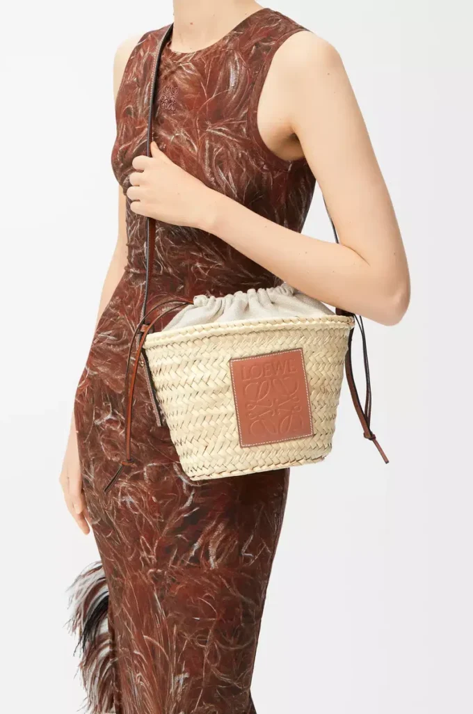 Sac seau à cordon en feuille de palmier et cuir de veau Naturel/Tan
