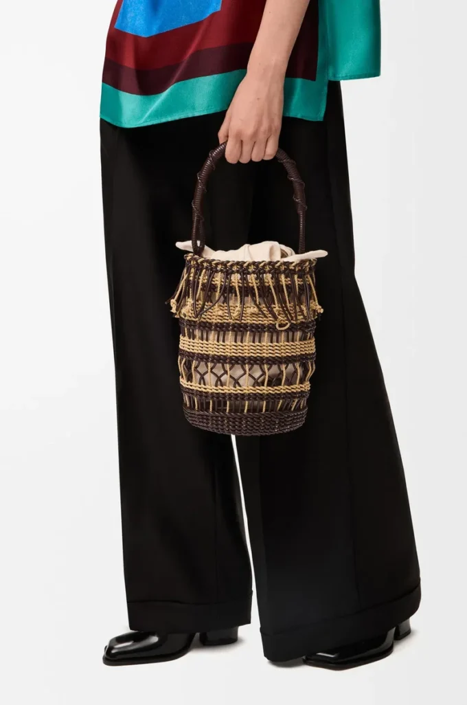 Sac seau en corde et cuir Marron foncé/Multicolore Sac seau en corde et cuir Marron foncé/Multicolore