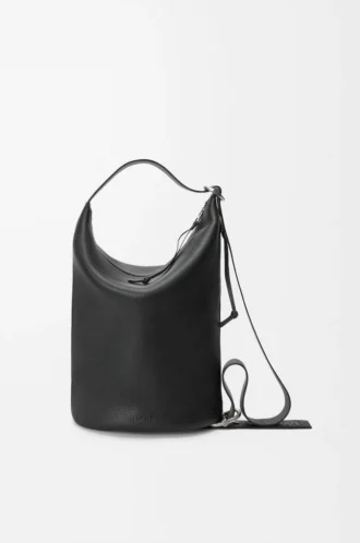 Sac seau Loop en cuir de veau grainé souple Noir