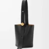 Sac seau Pebble moyen en cuir de veau lisse noir
