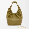 Sac Squeeze moyen en cuir d&rsquo;agneau nappa souple Olive