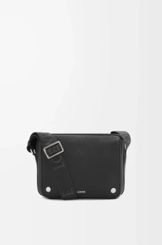 Sacoche Pebble moyenne en cuir de veau grainé souple noir