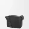 Sacoche Pebble moyenne en cuir de veau grainé souple noir