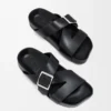 Sandales Ease Buckle en cuir de veau tanné végétal Noir
