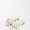 Sandales Pebble en cuir de veau souple couleur Sea Salt