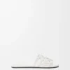 Sandales Petal Anagram en cuir de veau souple Anthurium White