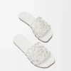 Sandales Petal Anagram en cuir de veau souple Anthurium White