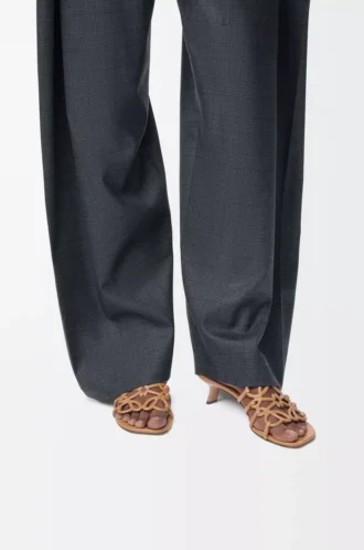 Sandales Petal Anagram en cuir de veau souple Camel