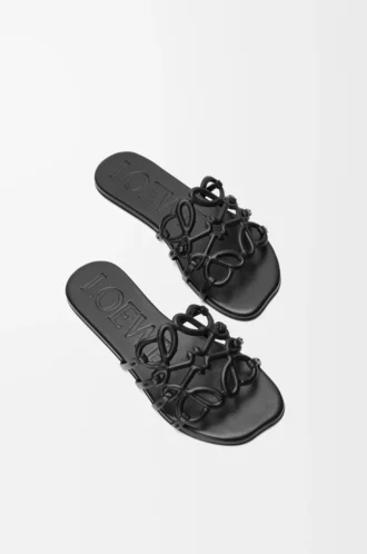 Sandales Petal Anagram en cuir de veau souple noir