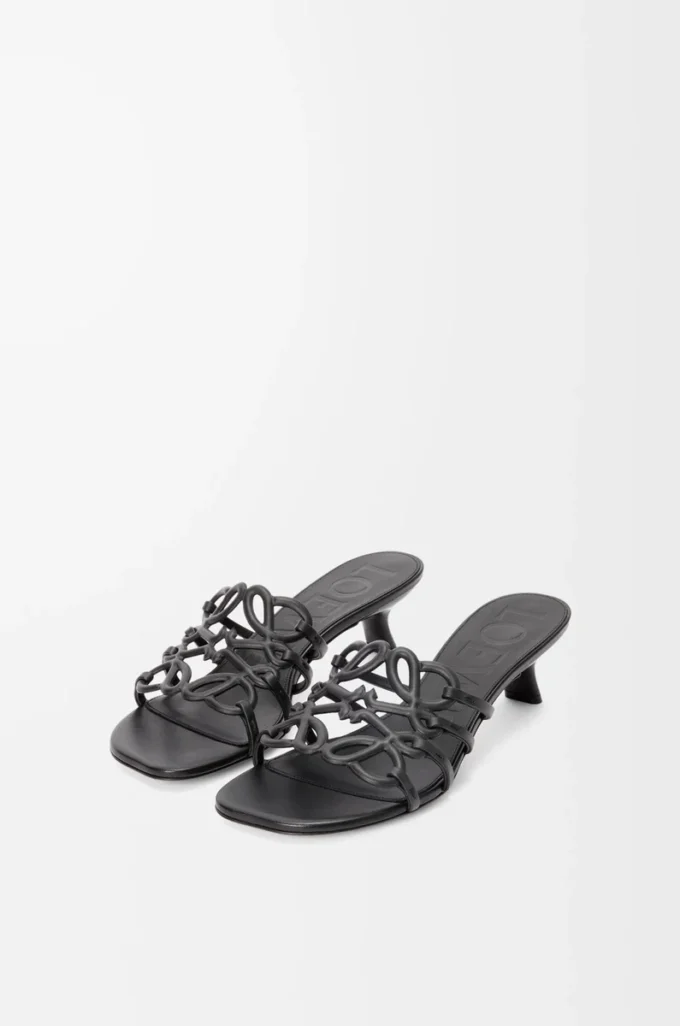 Sandales Petal Anagram en cuir de veau souple noir